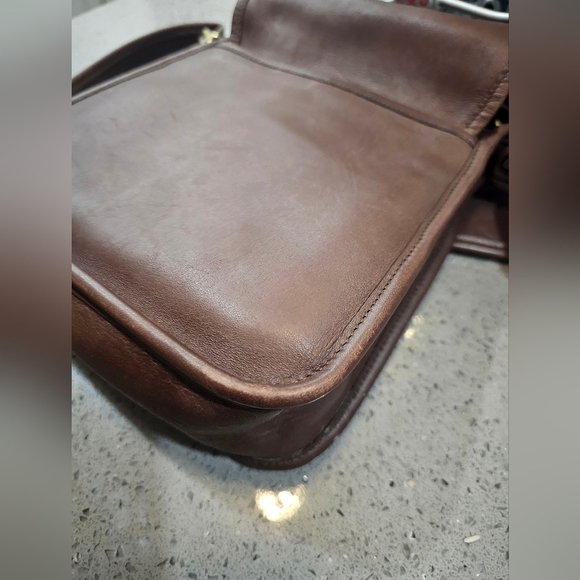 Coach Mahogany Brown Vintage Legacy Medium Studio Flap Bag. - Picture 12 of 17